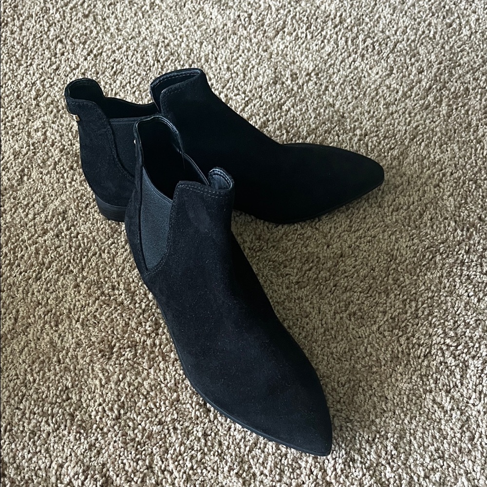 Cole Haan Elegant Black Ankle Boots